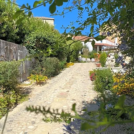 Sa Domu De Don Ninnu Bed & Breakfast